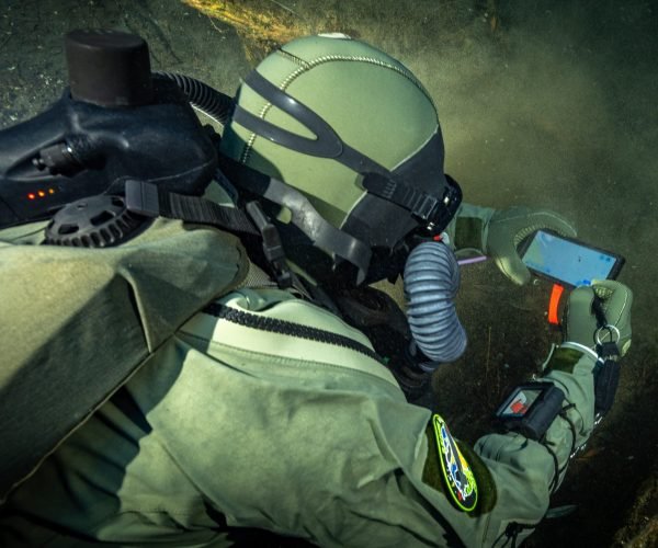 Système de suivi de plongeur sous-marin avec technologie Evologics.